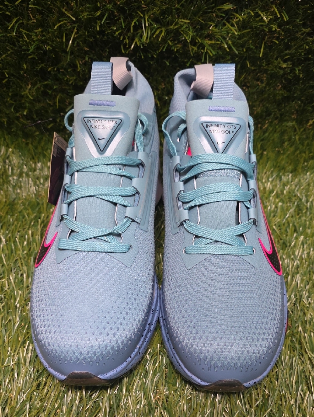 Nike Air Zoom Infinity Tour 2 GORE-TEX. Size 9